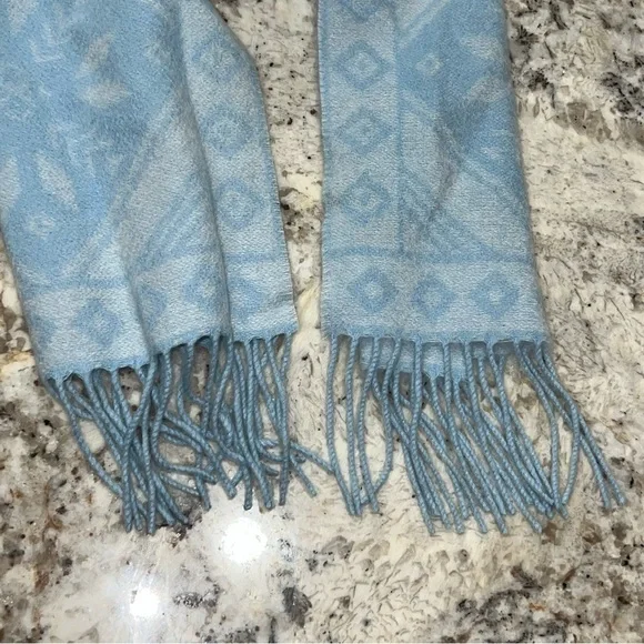 Charter Club Cashmere Two-Tone Blue Snowflake Fair Isle Pattern Scarf - Picture 6 of 7